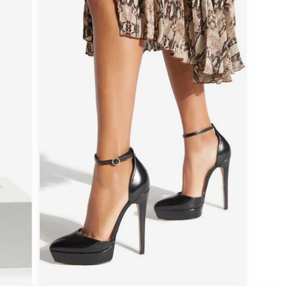 Black patent leather platform stiletto